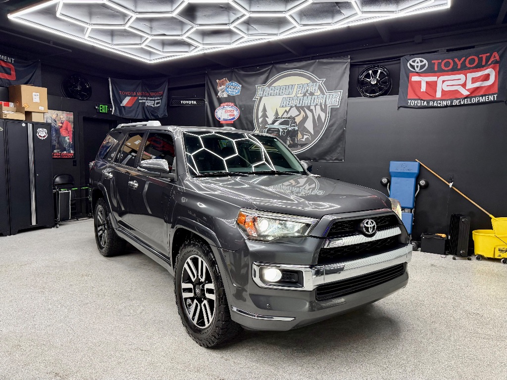 2018 Toyota 4Runner Limited's photo