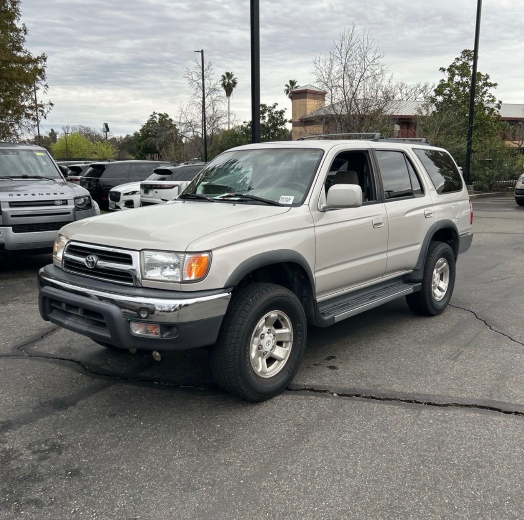 1999 Toyota 4Runner SR5